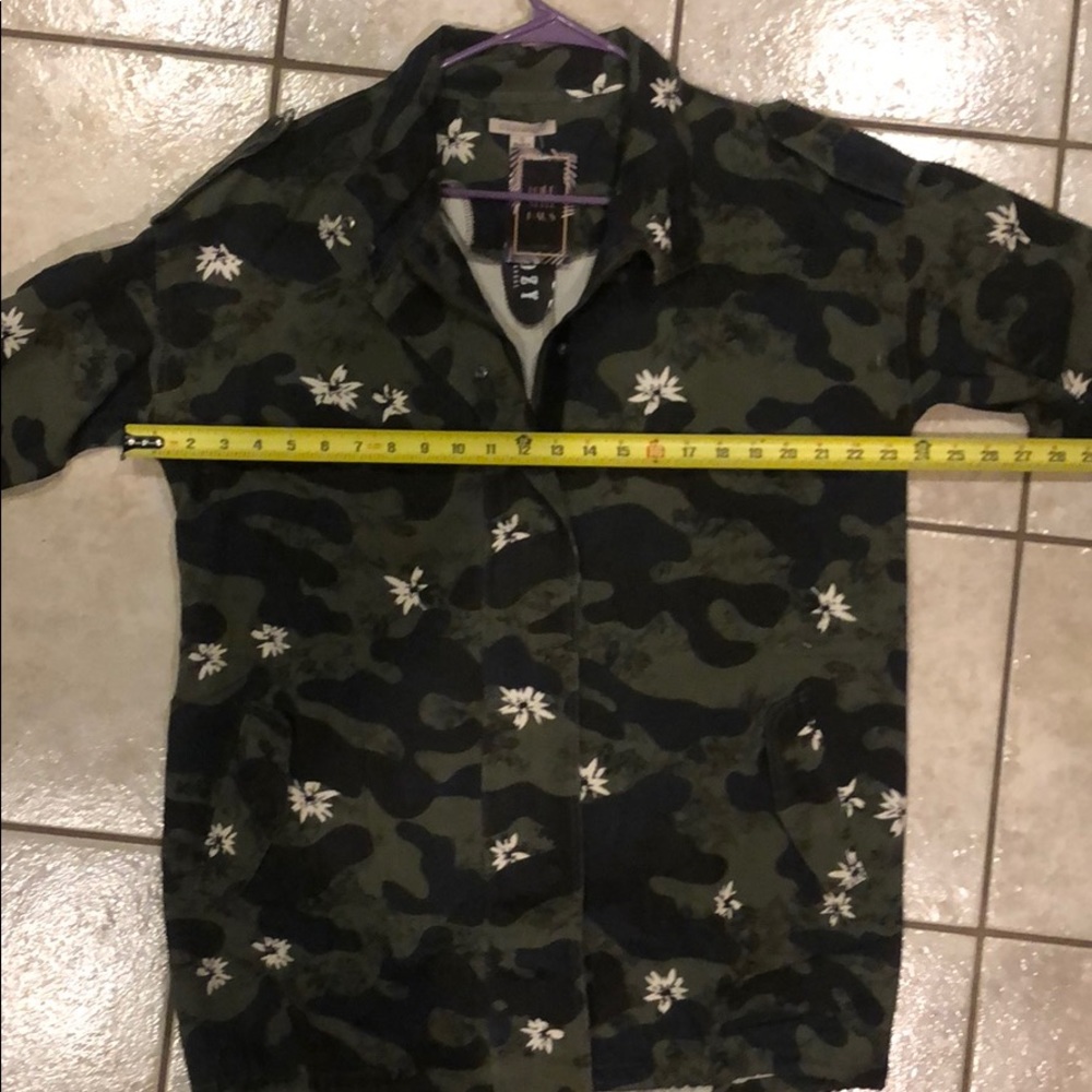 Last One CAMO FLORAL JACKET - Picture 8 of 8